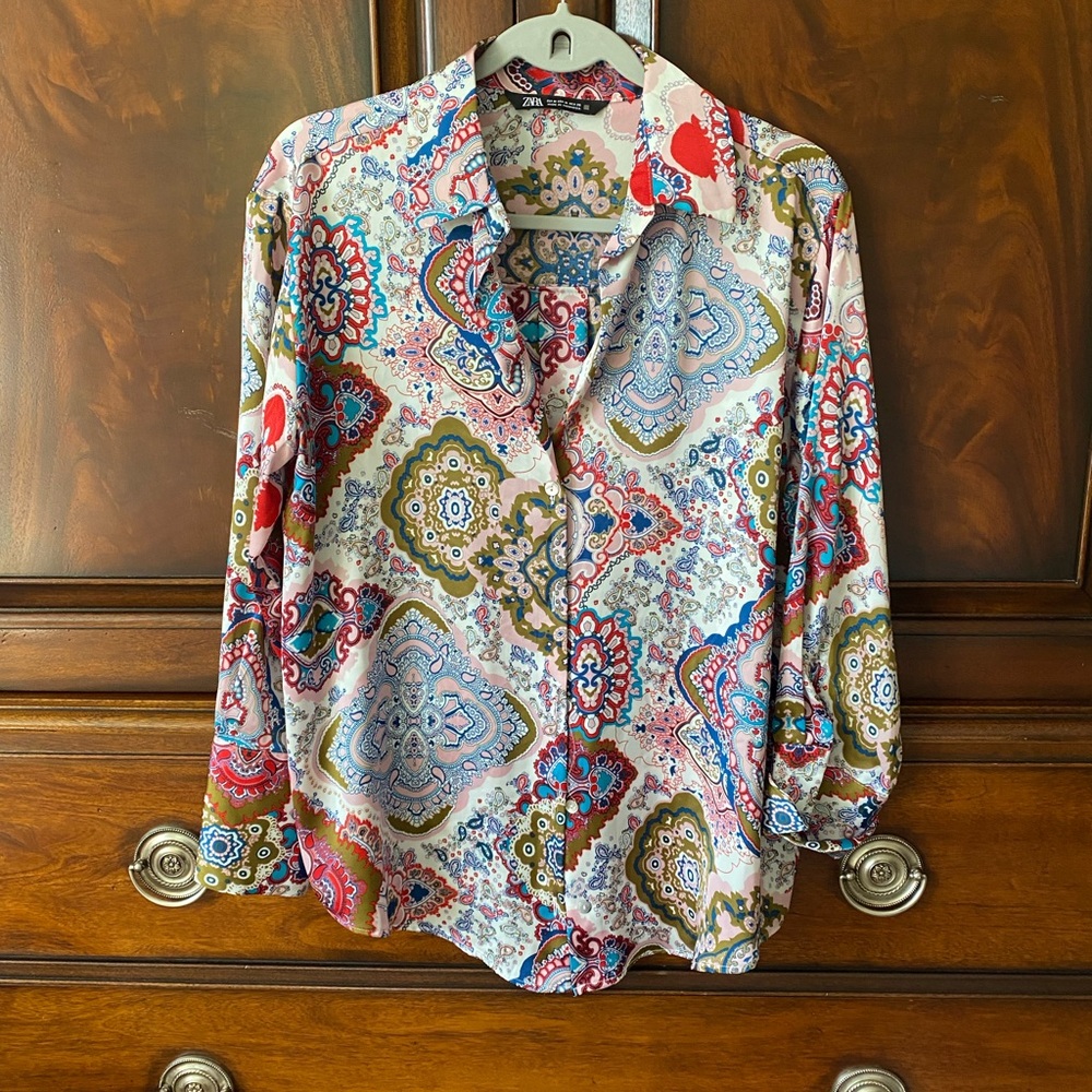 Zara perfect blouse -Multicolor Paisley Shirt